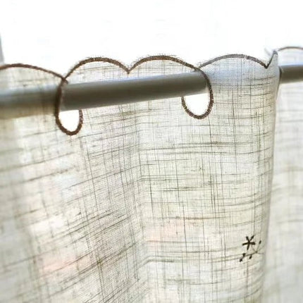 Rideau Lin Voilage — Broderie Florale Vintage