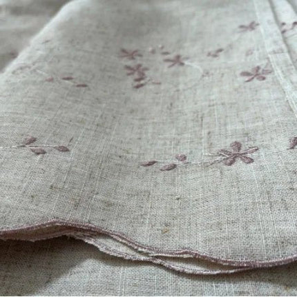 Rideau Lin Voilage — Broderie Florale Vintage